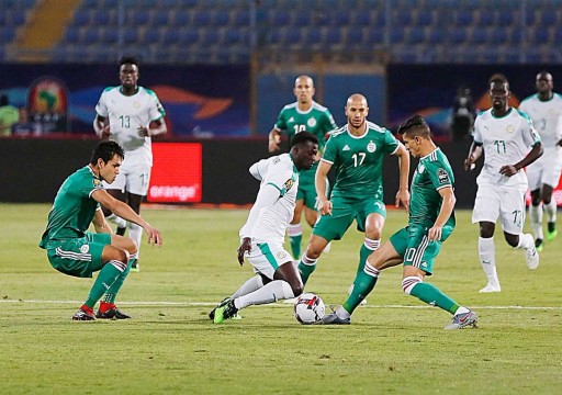 الجزائر تسعى لعبور غينيا في ثمن النهائي من البطولة الإفريقية