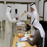 الكويتيون يختارون 10 مرشحين لانتخابات المجلس البلدي السبت