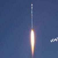 الحوثيون يطلقون صاروخا باليستيا على قاعدة الملك فيصل في جازان