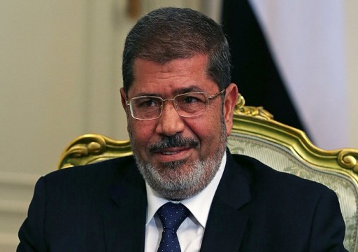 أسرة الرئيس مرسي: سابع رمضان يمر عليه في محبسه