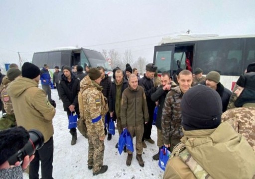 الدفاع الروسية تعلن استعادة 195 أسيرا من أوكرانيا في إطار صفقة لتبادل الأسرى