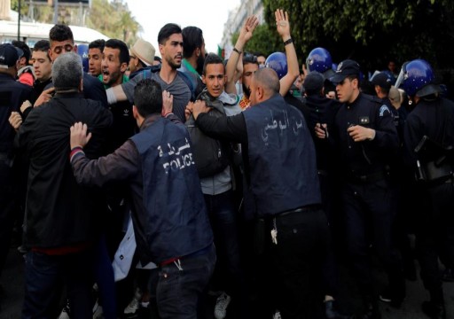 واشنطنوالاتحاد الأوروبي  يدعوان الحكومة الجزائرية لاحترام حق التظاهر