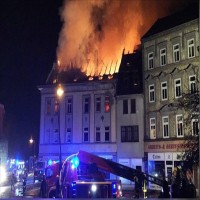 إحراق مسجد ومركز إسلامي شرقي ألمانيا