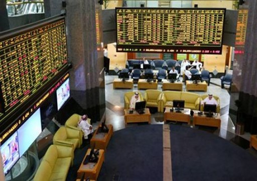 سوق دبي يتراجع مع تطلع المستثمرين للنتائج