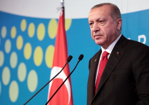 أردوغان ينتقد قمع محتجي "السترات الصفراء" في فرنسا