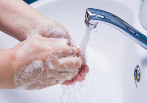 تجنباً لنقل الفيروسات للجسم.. 10 أشياء يجب غسل اليدين بعد ملامستها مباشرة