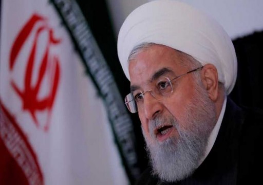 إيران تتوعد بالالتفاف “بفخر” على العقوبات الأمريكية