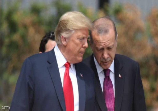 ترامب يعرب عن أمله في "الوساطة بين تركيا والأكراد"