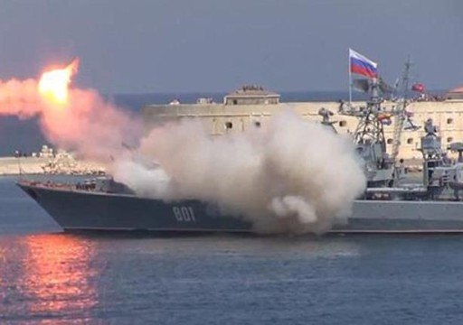 غرق سفينة روسية كانت متجهة إلى جزيرة “سنيك” بعد هجوم أوكراني