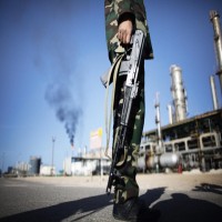 مسلّحون يحاصرون مقرّ حكومة الوفاق الليبية في طرابلس