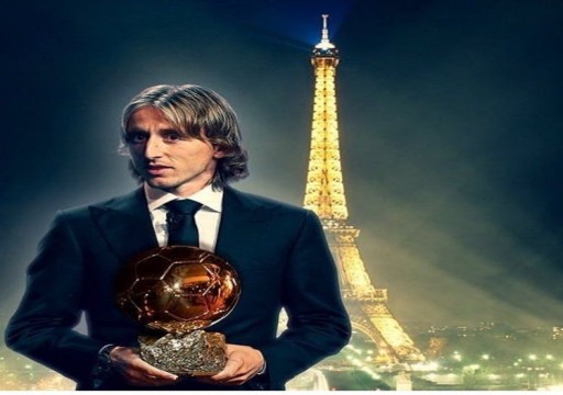 الكرواتي مودريتش يحصد جائزة الكرة الذهبية لأفضل لاعب