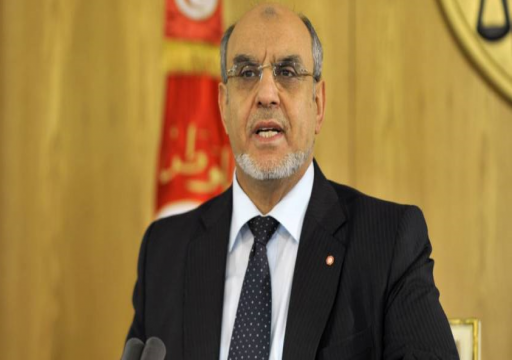 رئيس وزراء تونس السابق يوجه انتقادات لاذعة لأبوظبي