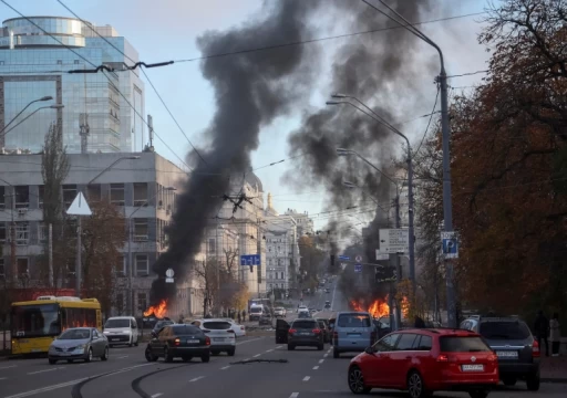 قصف روسي واسع على مدن أوكرانية بعد يومين من حادثة جسر القرم