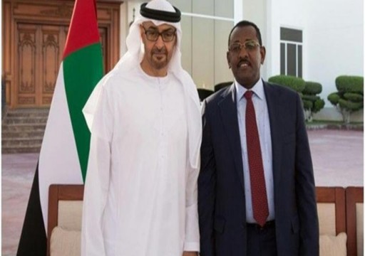 أنباء عن عودة مدير مكتب البشير إلى السودان برفقة وفد إماراتي