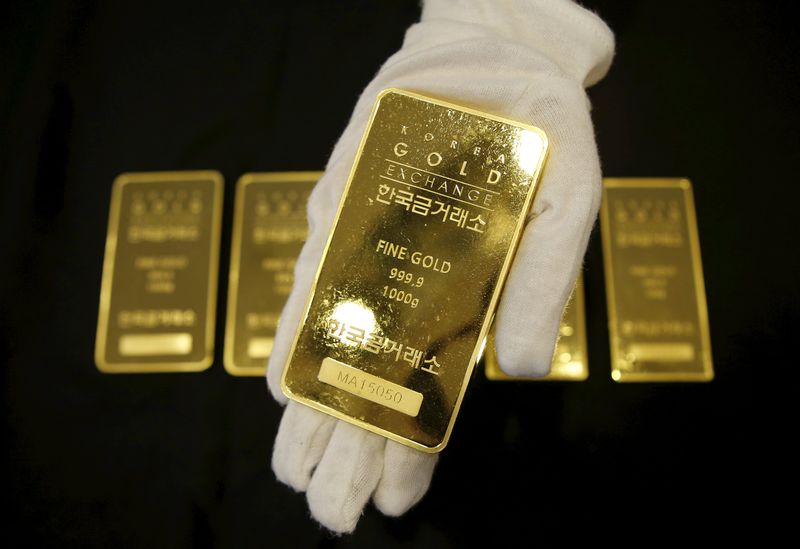 الذهب يقفز لأعلى مستوى في 5 أسابيع مع تضاؤل زيادة الفائدة الأمريكية