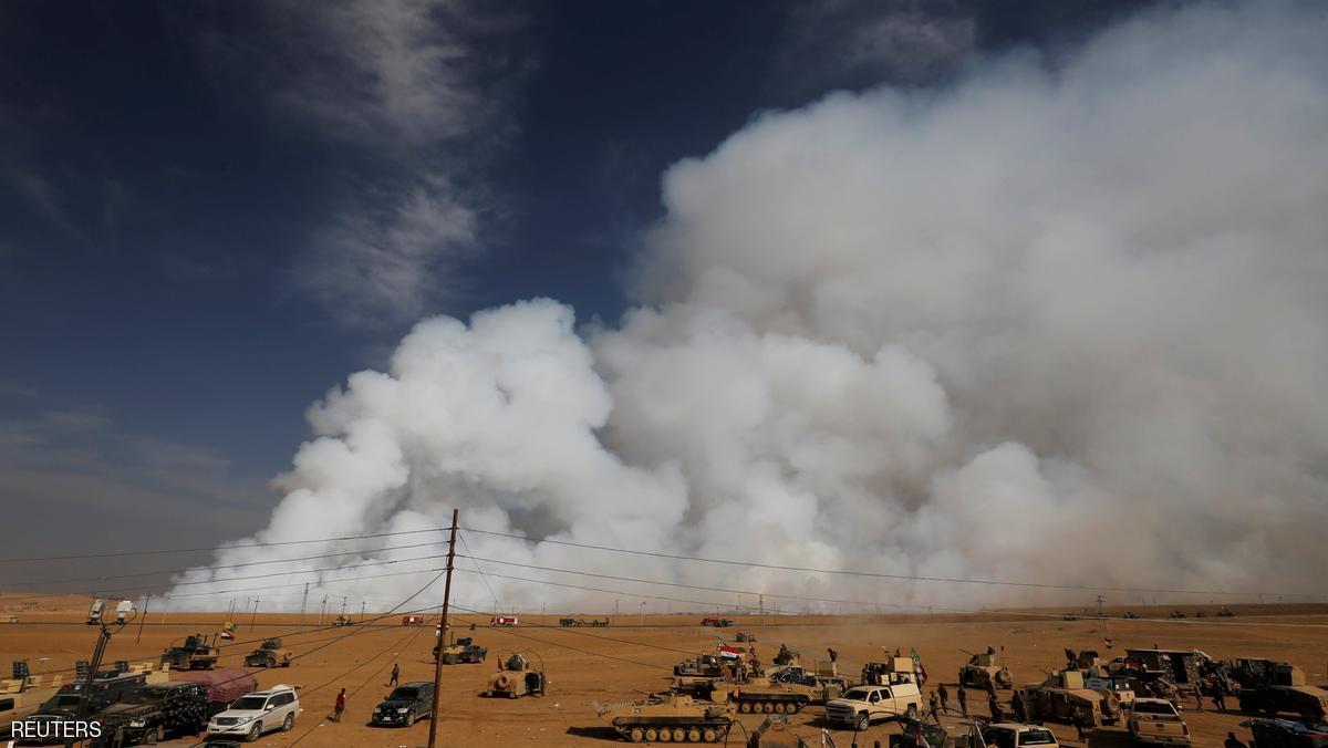 عشرات حالات الاختناق إثر حرق "داعش" معملاً للكبريت في الموصل