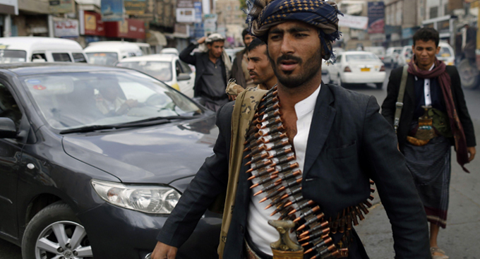 واشنطن بوست: توقف "عاصفة الحزم" لعدم منعها  تقدم الحوثيين