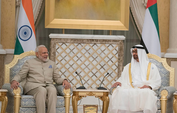 محمد بن زايد ورئيس وزراء الهند يبحثان المستجدات الإقليمية والدولية