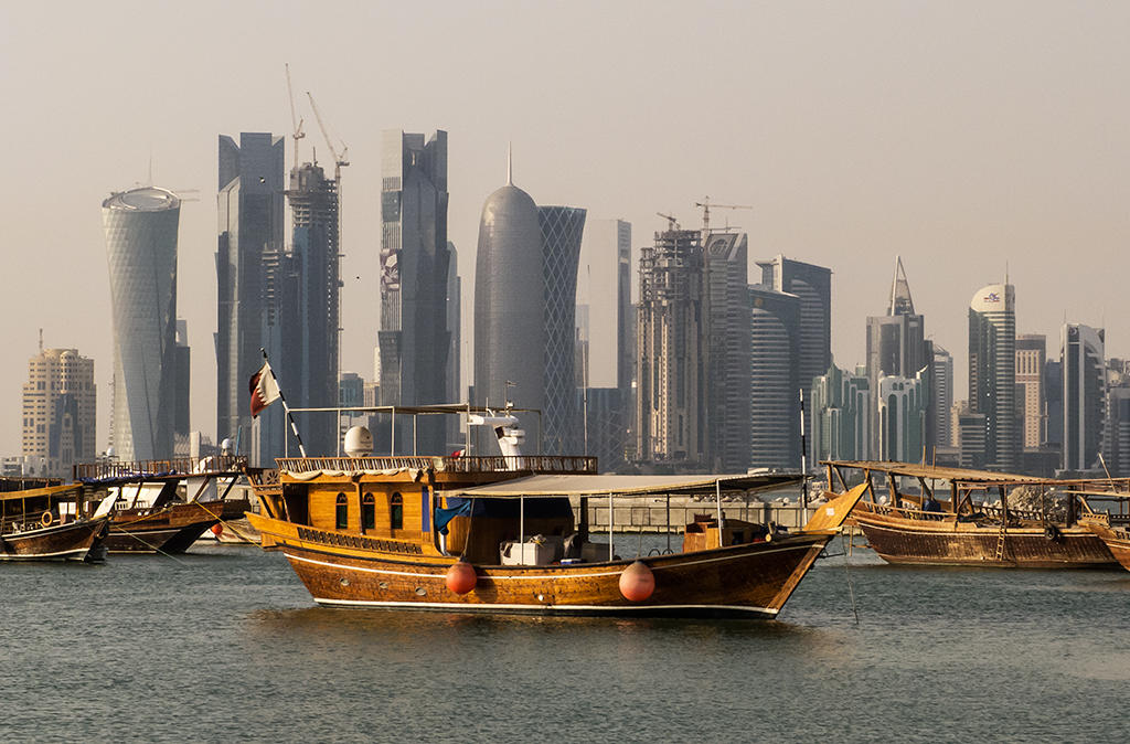 قطر توقع صفقة لشراء 7 وحدات عسكرية بحرية من إيطاليا