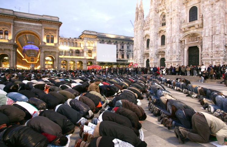 داخلية إيطاليا توقع مع 9 جمعيات وثيقة لتنظيم أنشطة المسلمين بالبلاد