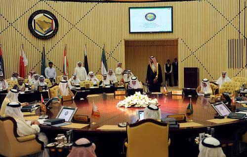 مصادر: بعد اعتراض الدول الثلاث القمة الخليجية ستعقد بالرياض بدل الدوحة