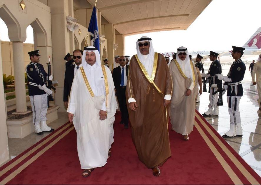 رئيس وزراء قطر يجري في الكويت مباحثات أمنية