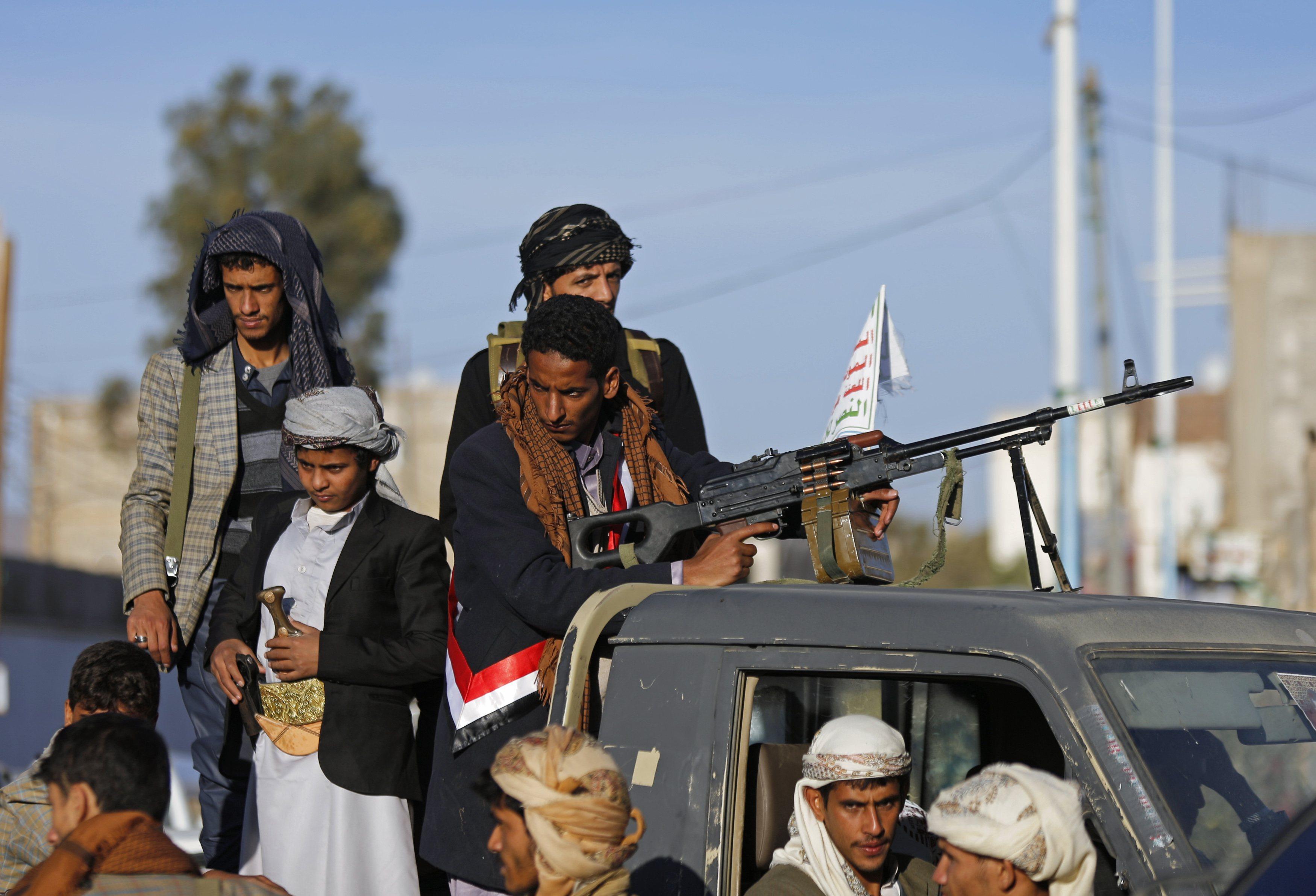 الجنرال عشقي: الحوثيون خذلوا الإمارات التي مولتهم لضرب "إخوان اليمن"