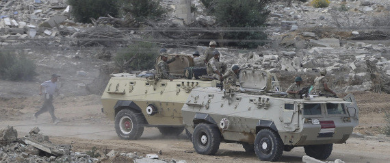 عشرات القتلى والجرحى في هجوم على الجيش المصري في سيناء