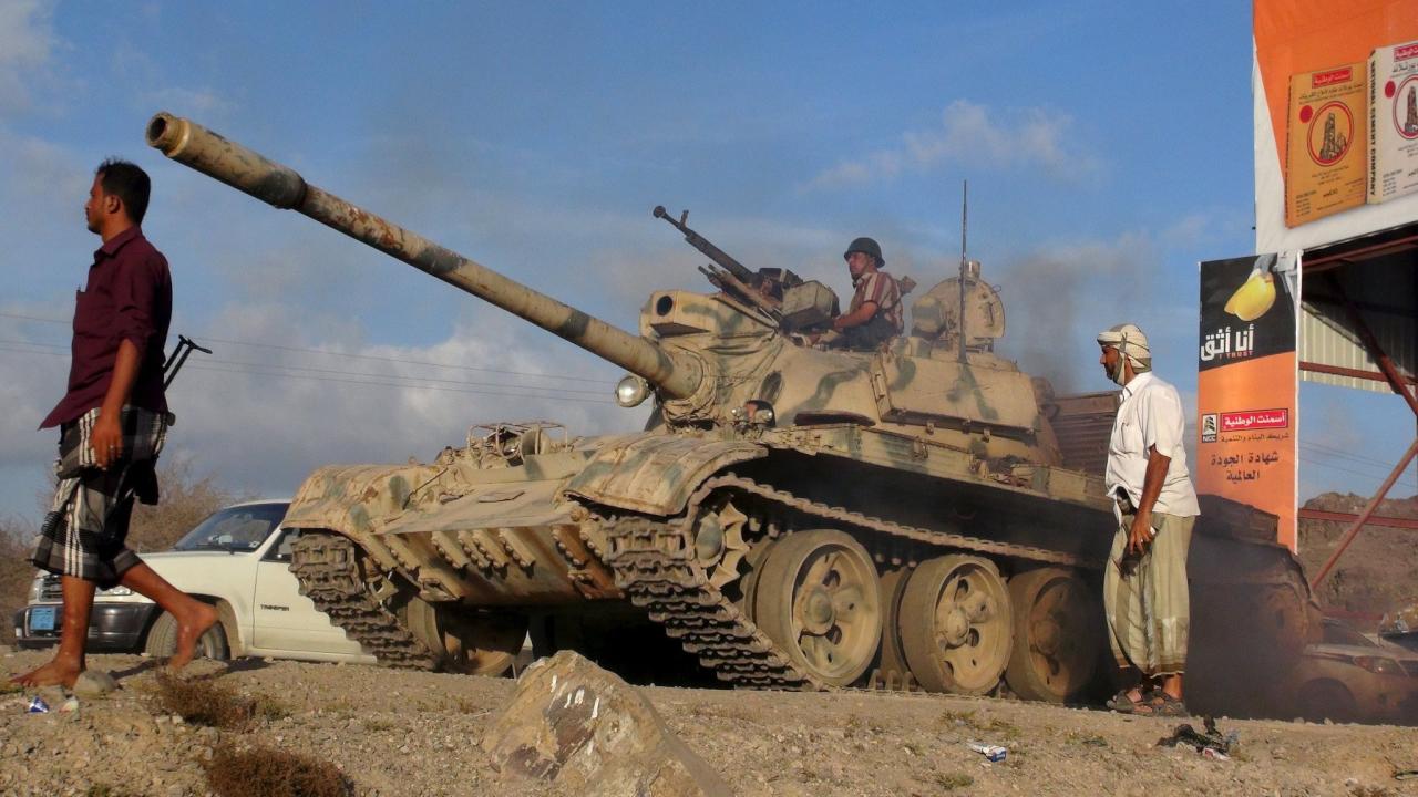 تعزيزات عسكرية للتحالف في لحج اليمنية استعداداً لهجوم واسع