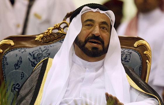 الشيخ صباح الأحمد يدعو حاكم الشارقة لزيارة الكويت