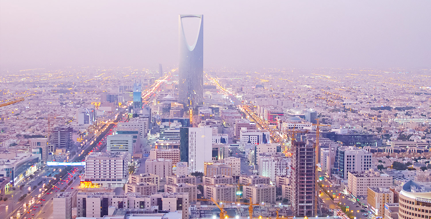 السعوديون يبحثون عن فرص في الإمارات بعد قرار إعفائهم من الرسوم