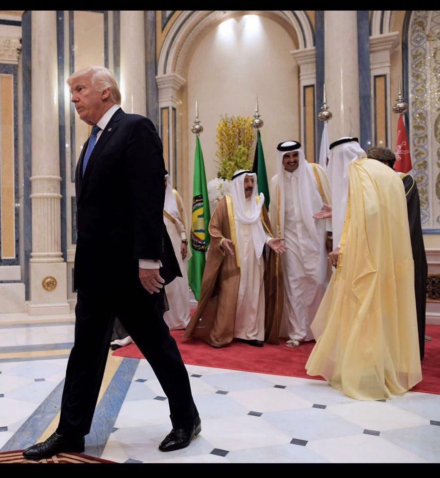 ترامب يقول زعماء الشرق الأوسط أشاروا إلى قطر عندما حذر من تمويل التطرف