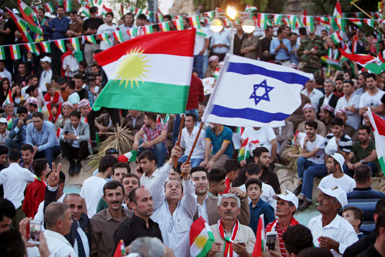 العراق يجرّم رفع علم "إسرائيل" في البلاد