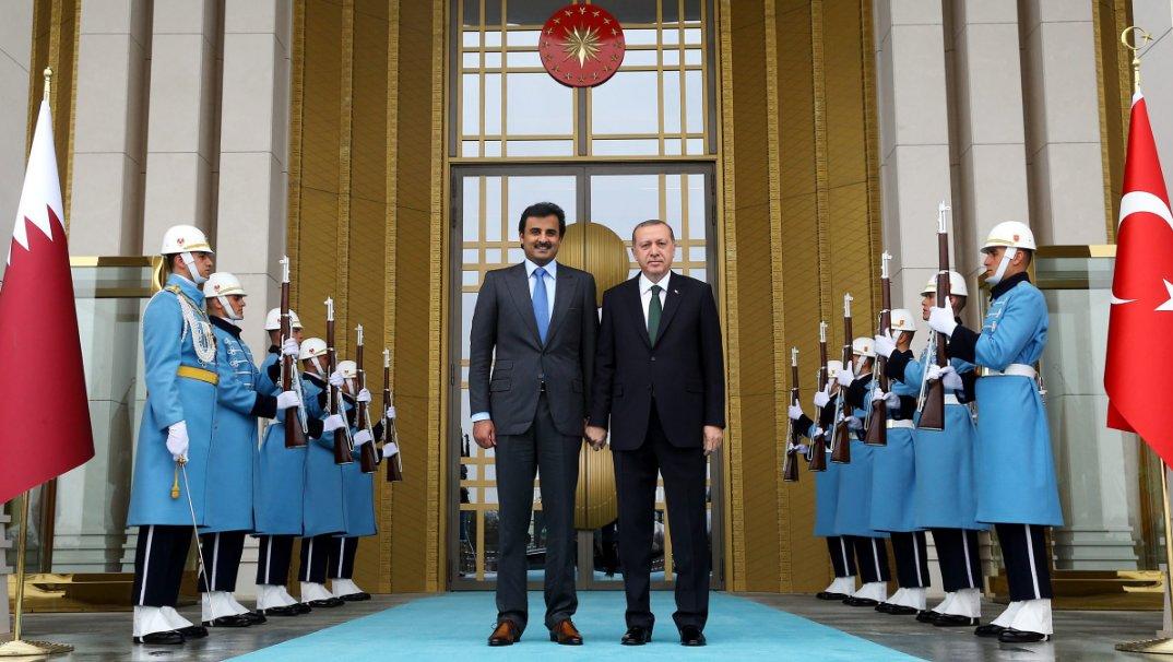 في أول جولة خارجية منذ الحصار.. أمير قطر يزور تركيا