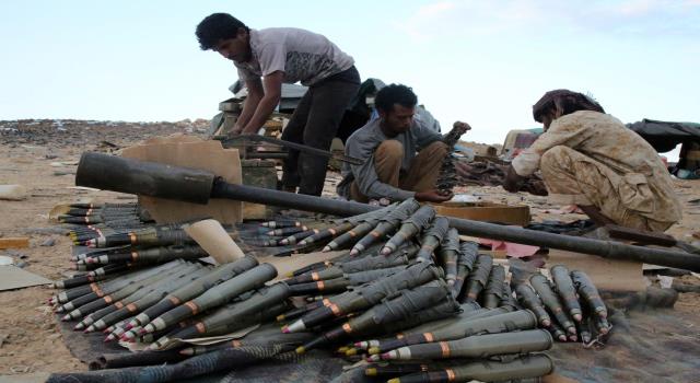 الأطراف المتنازعة في اليمن تبدأ هدنة وتحذر من الانتهاكات