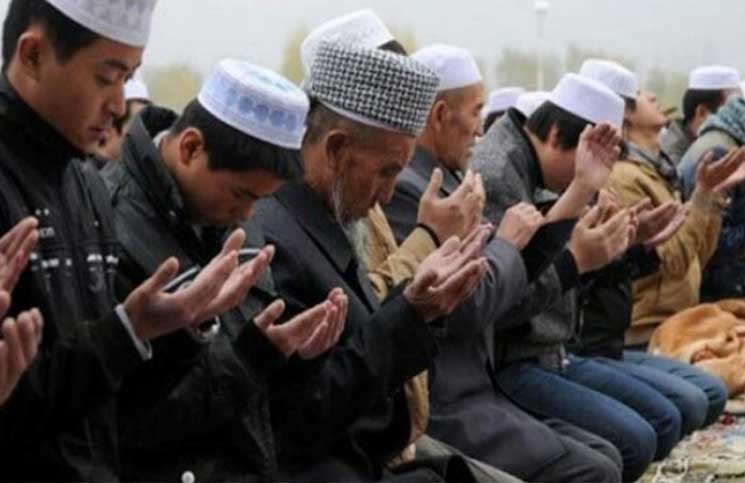 الصين تطلق تطبيقا إلكترونيا لمراقبة نشاطات مسلمي “الإيغور”
