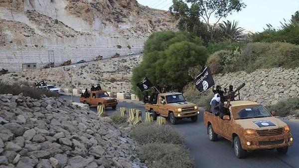 بعد طرده من سرت.. "داعش" يعود بجيش جديد في صحراء ليبيا