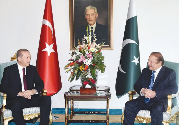 اتفاق دفاعي بين أنقرة وإسلام أباد.. وإلغاء منصب رئيس الوزراء في تركيا