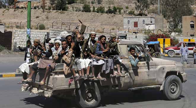 كاتب سعودي: سيطرة الحوثي على صنعاء بأمر إقليمي ودولي لإسقاط الإخوان