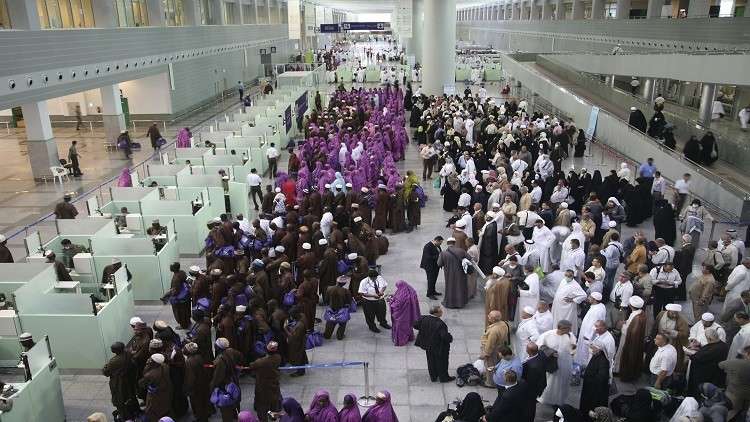 السعودية .. قرار جديد يبيح للمرأة السفر للمملكة دون محرم