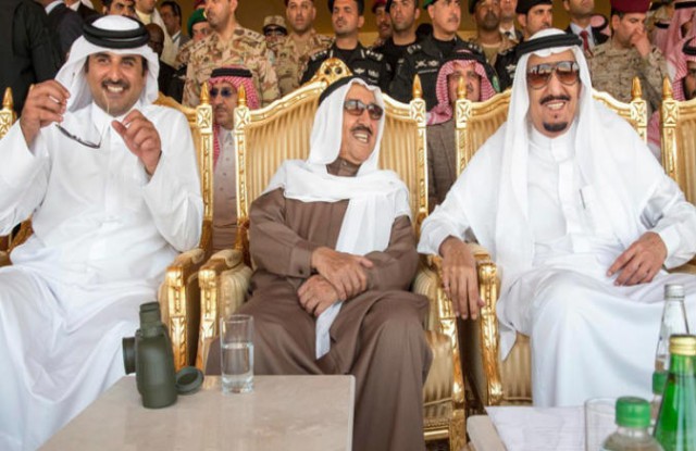 أمير الكويت في الرياض غدا لاستئناف وساطة بلاده في الأزمة الخليجية