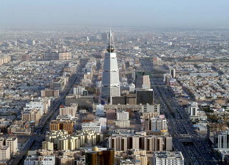 منظمة حقوقية أوروبية تطالب السعودية بتغيير "نظام الكفيل"