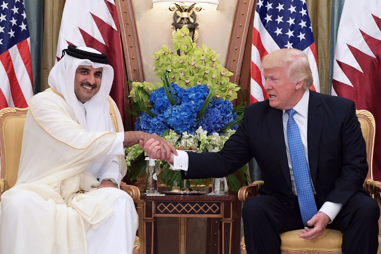 الشيخ تميم وترامب يبحثان مستجدات الأزمة الخليجية