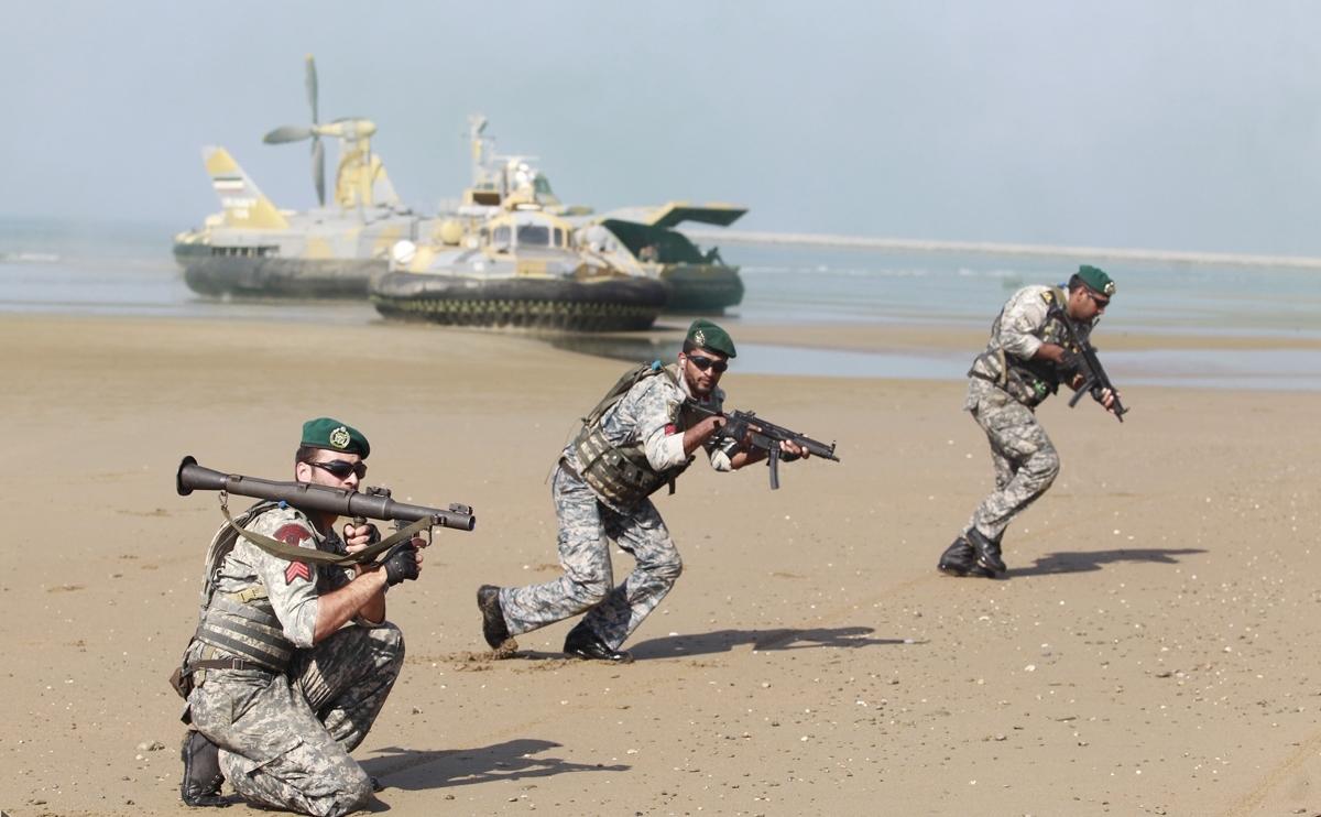 القوات الإماراتية المشاركة في "رعد الشمال" تصل الأراضي السعودية