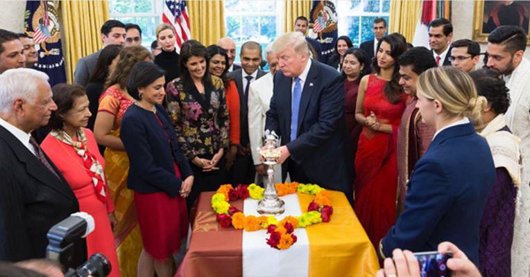 ترامب يحتفل بعيد "ديوالي" ويجمعه مع الهندوس كرههما للمسلمين