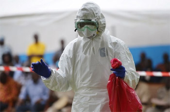 منظمة الصحة العالمية تتوقع 10 آلاف إصابة بـ "إيبولا" أسبوعيا  