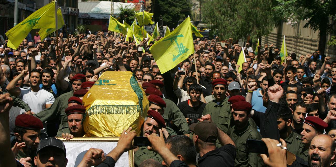 مقتل 9 من "حزب الله" بغارة لطائرة مجهولة في ريف حمص