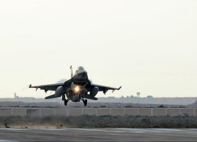 "ميدل إيست آي": طيارون إماراتيون يقصفون أهدافا لصالح حفتر في ليبيا