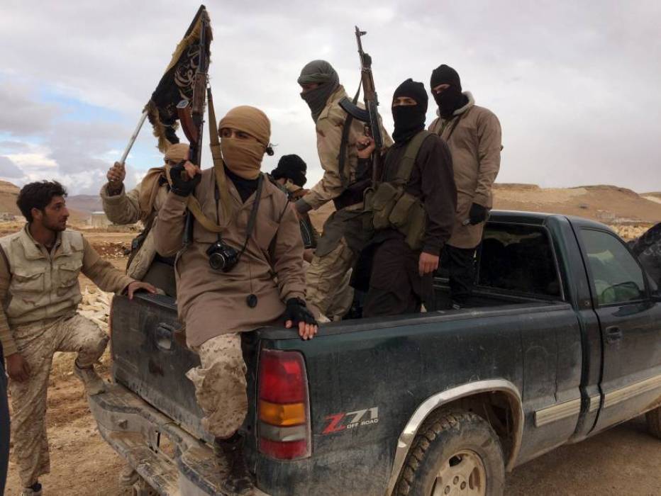 وقف عمليات فجر الجرود ضد "داعش".. وهدنة بالقلمون مع "النصرة"