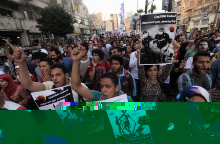 محكمة مصرية تقضي بسجن 23 شاباً لمشاركتهم في مسيرات ضد قانون التظاهر